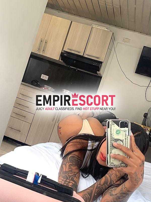 hola soy isa bebe flaquita y rica costeña dispuesta complacerte 🤤💦💦