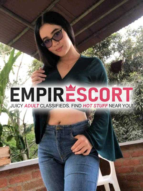 hola mucho gusto soy chica súper extrovertida mi cariñoso y complaciente y dispuesto cumplir cualquier clase de fantasía que tú quieras tener