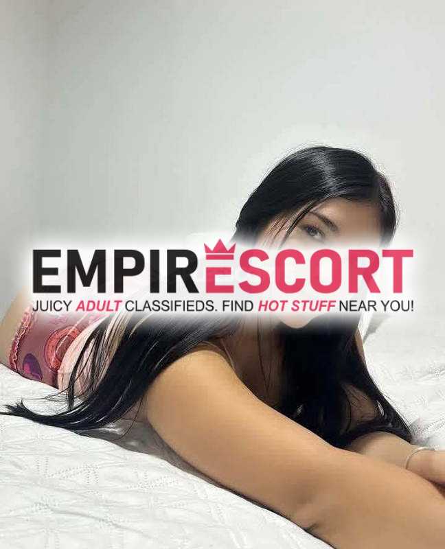 adicta al sexo u muy extrovertida chica lara satisfacer tus fetiche sexuales