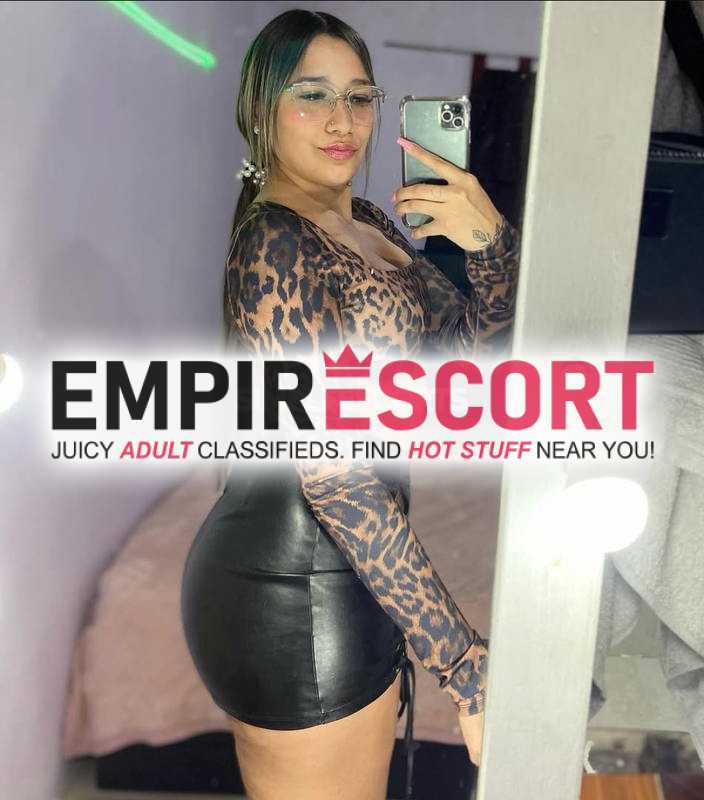 ardiente chica extrovertida