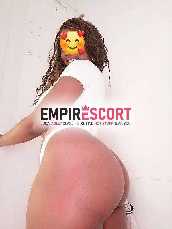 negra curvy culona tetona.