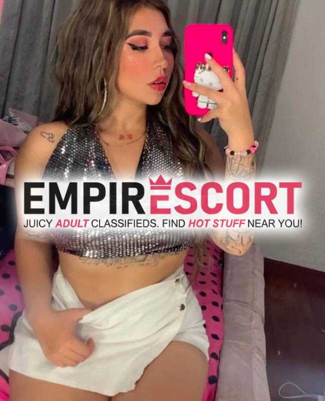 una chica totalmente compra diente caliente y vertía en cama de mente abierta