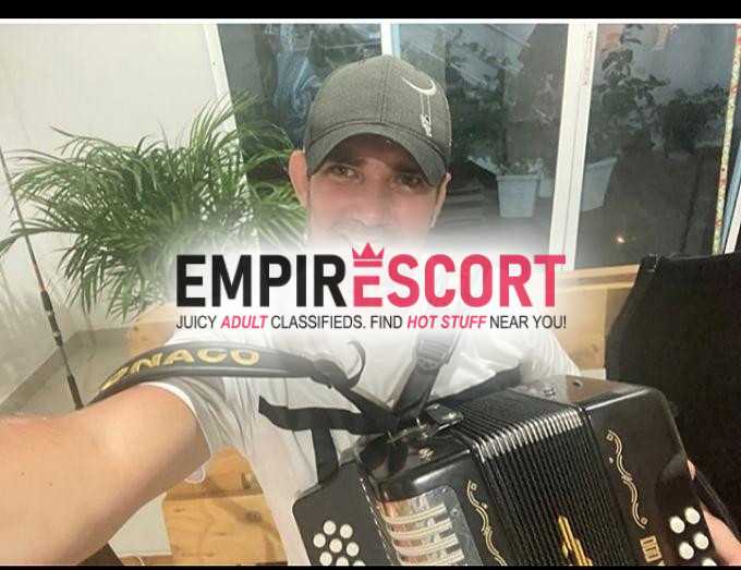 brillante compañero joven y muy reservado y respetuoso busca bella dama para compartir sensualidad mutua y buen cariño. totalmente reservados.