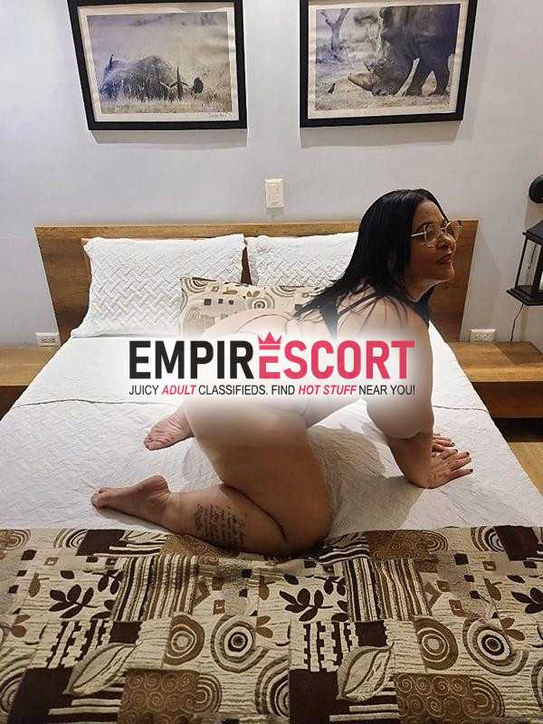hola soy alondra mujer madura bbw muchas ganas de chupar verga q m pongas en cuatro y m des duro x el culo