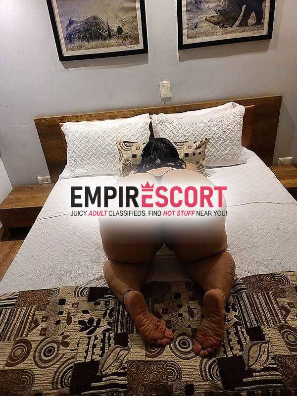 hola soy alondra mujer madura bbw muchas ganas de chupar verga q m pongas en cuatro y m des duro x el culo