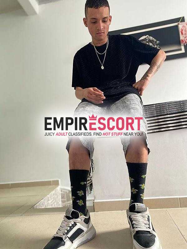 flaco desnalgado descomplicado en el sexo dispuesto complacerte