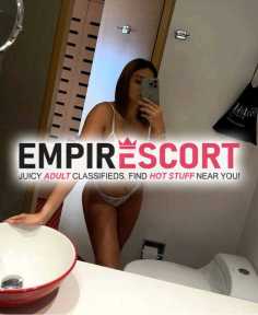 una chica totalmente abiertamente disponible para cumplir tus deseos sexuales