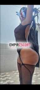 sexy morenaza madurita todo rico chupada de polla de infarto
full
