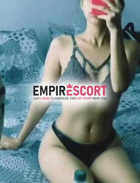 flaca estrechita deliciosa jovencita y candela.