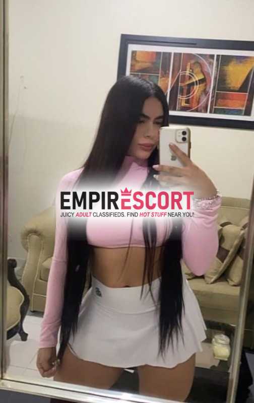 linda modelo disponible para brindarte el mejor servicio sexual