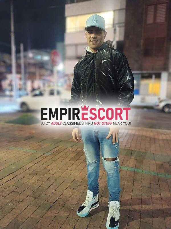 que más 

estoy nuevo en ciudad

soy chico moreno colágeno puro

24 años

buen trato atiendo parejas persona solas

también vendo r