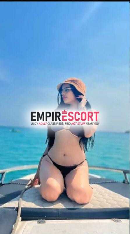 blanquita linda hermosa tierna complaciente atractiva exótica caliente