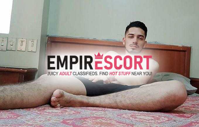 macho vergon dispuesto romperte ese culo y esa vagina y complacerte en todo que quieras 😈😈 hago tríos y soy dominante si deseas
