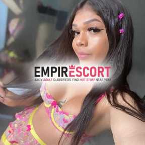 hermosa y joven trans porte de mujer