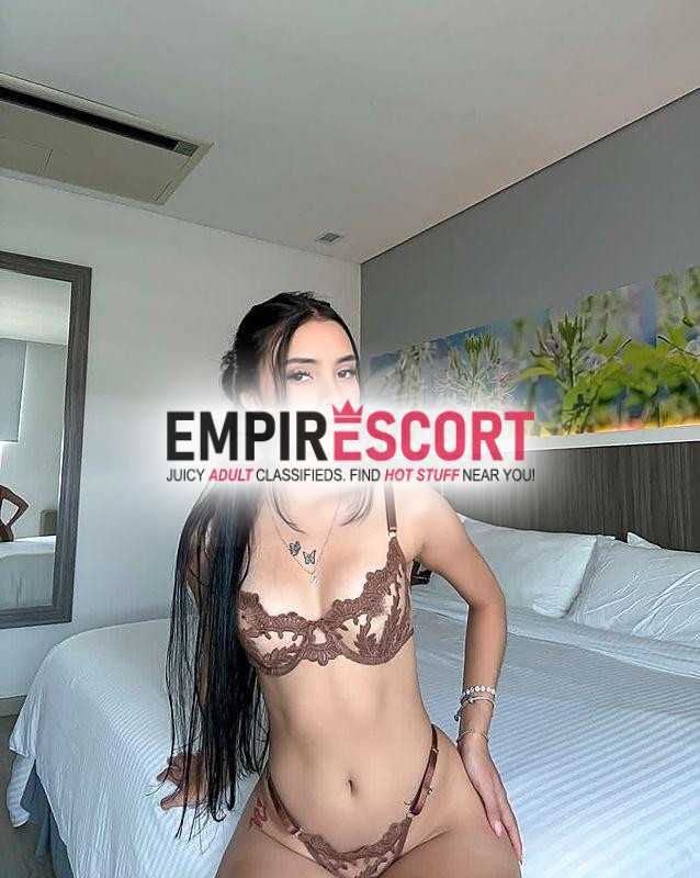 flaca universitaria sexy complaciente