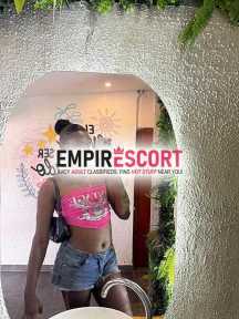 linda chica trans afeminada y activa complaciente en todo tus fetiches
