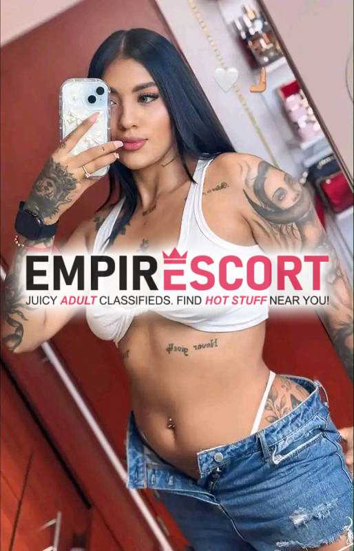 una chica totalmente abiertamente disponible para cumplir tus deseos sexuales