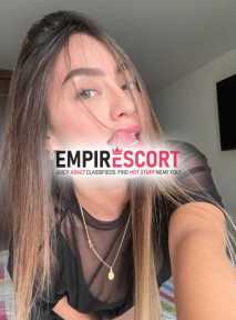 hola bebés soy chica atrevida caliente en cama