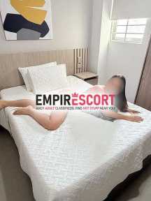 chica tierna y ardiente entregada lujuria y el placer mutuo
