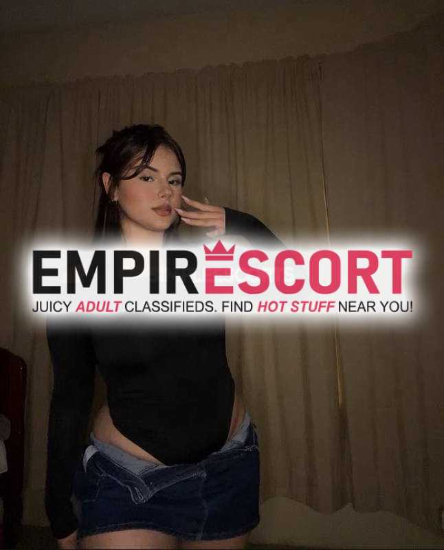 chica muy sexy y ardiente dispuesta para satisfacer tus placeres sexuales