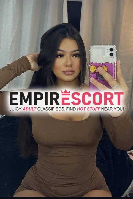 mis amores vengo ofreciéndote mis hermosos servicios totalmente placenteros y complacientes para ti soy chica de mente abierta después de complacerte en cama