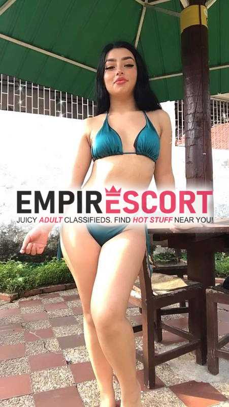 hermosa pelinegra de cuerpo natural está en maicao y quiere placer