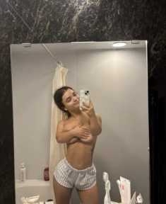 tunja soy melany chica de empaque pequeño totalmente complaciente sexy extrovertida ninfómana multiorgásmica caliente arrecha y sumisa para todos tus gustos y deseos