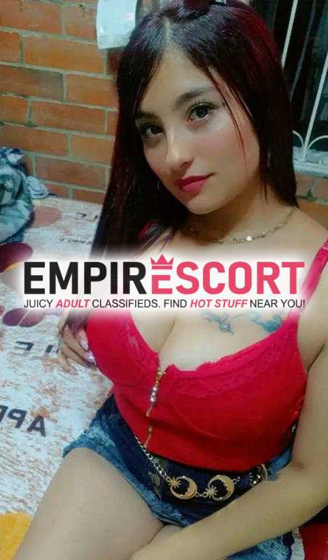 joven súper humilde discreta adicta diversión ninfómana súper divertida