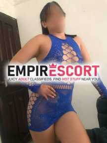 violeta descomplicada toda diabla en cama anal apretadito