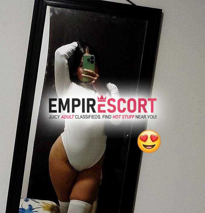 hola soy mónica niña súper amorosa que encanta el sexo busco diversión soy de mente abierta versátil muy complaciente