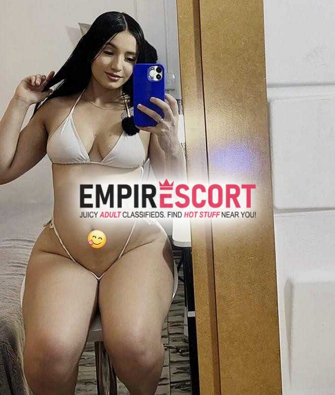 linda chica muy arrechita y caliente me encanta el sexo y tomarme leche búscame