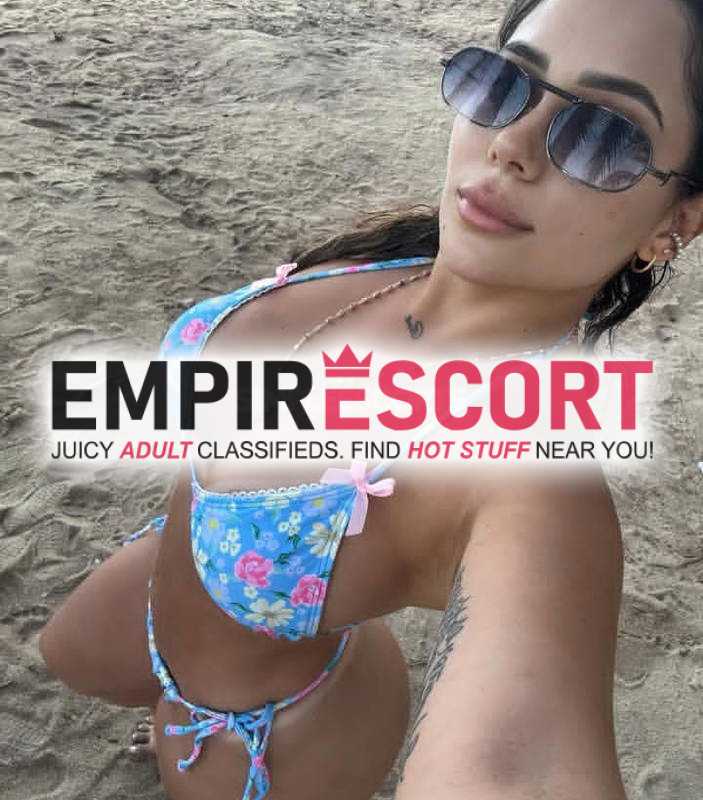 dispuesta rico escribeme 🥵🥵
