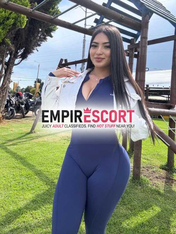 hermosa y muy atrevida chica disponible para ti