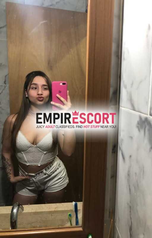 hola mis amores de arauquita estoy en tu ciudad para sacarte rutina y complacerte en todas tus fantasías