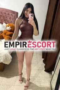hermosa dama de compañía dispuesta complacer cada de tus fantasías