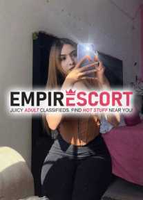 chica hermosa y de cuerpo natural para complacer cualquier fantasía o deseo que estén buscando sería chica muy buena contigo