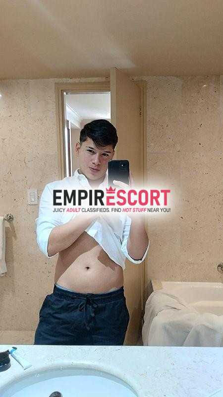 pollito de 21 aÑos complaciente whatsapp