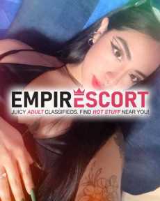 flaca hermosa delicada y complaciente