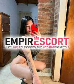soy chica divertida juguetón cama me gusta el sexo oral vaginal