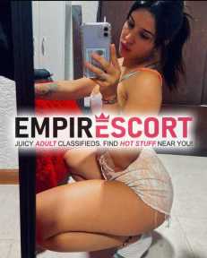 sexy jovencita caliente sumisa y extrovertida