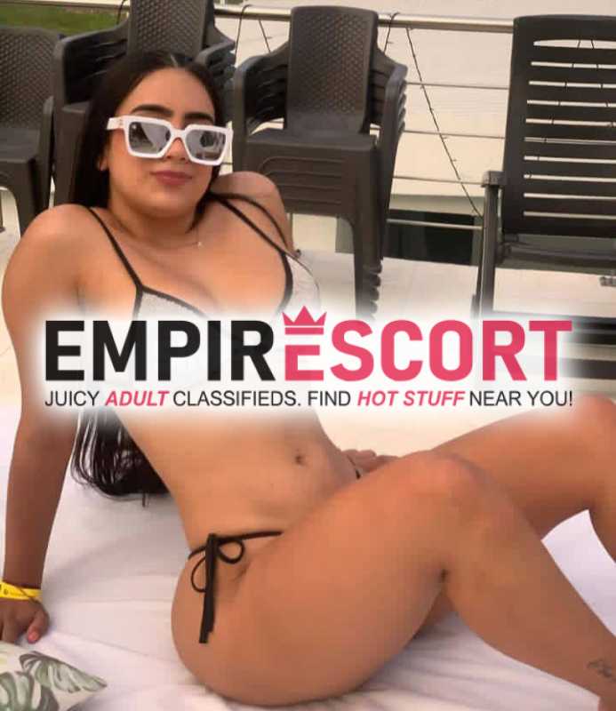hermosa caliente sumisa