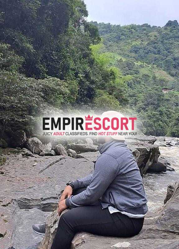 hola soy chico joven serio reservado y nuevo en cuidad solamente gente seria nad de pasto si escribe es por el interésa de contrario bloquea