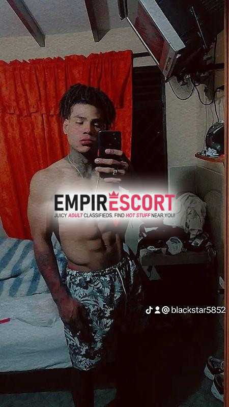 un moreno sencillo