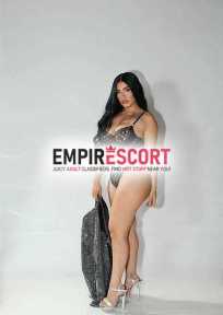 rubia exuberante de paso por esta ciudad trato de novios oral mutuo todo tipo de fetiches y fantasÍas modelo vip de alto nivel