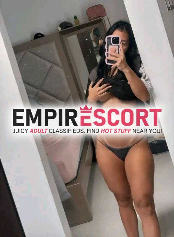 ardiente chica dispuesta cumplir tus fetiches y fantasías más intimas