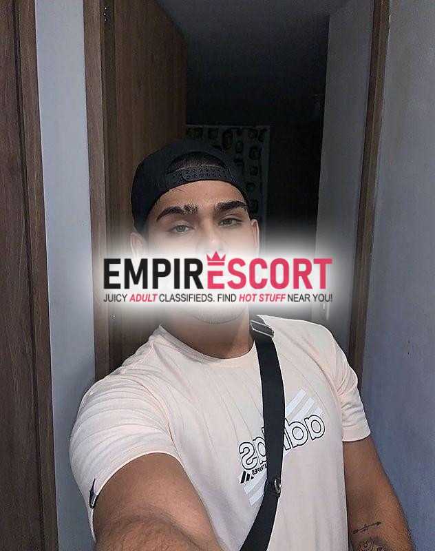 joven paisa versatil morboso y complaciente