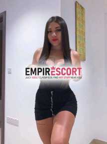 mujer extrovertida amante al buen sexo duro y delicioso