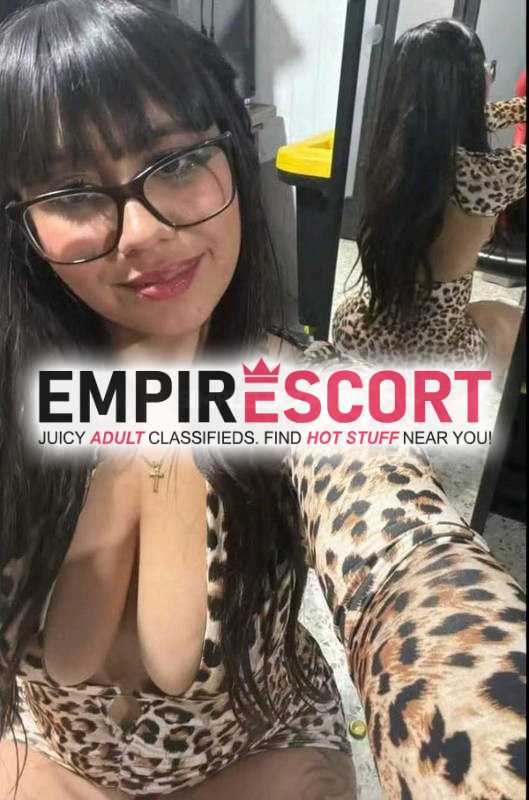 hola mis amores soy chica super hermosa y muy caliente en cama los espero