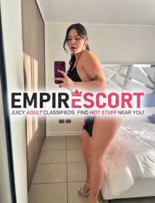 sumisa cariñosa y complaciente