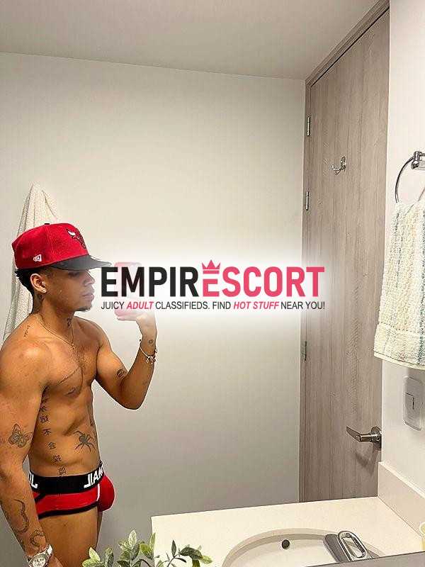 sexy chico complaciente y caliente 🔥